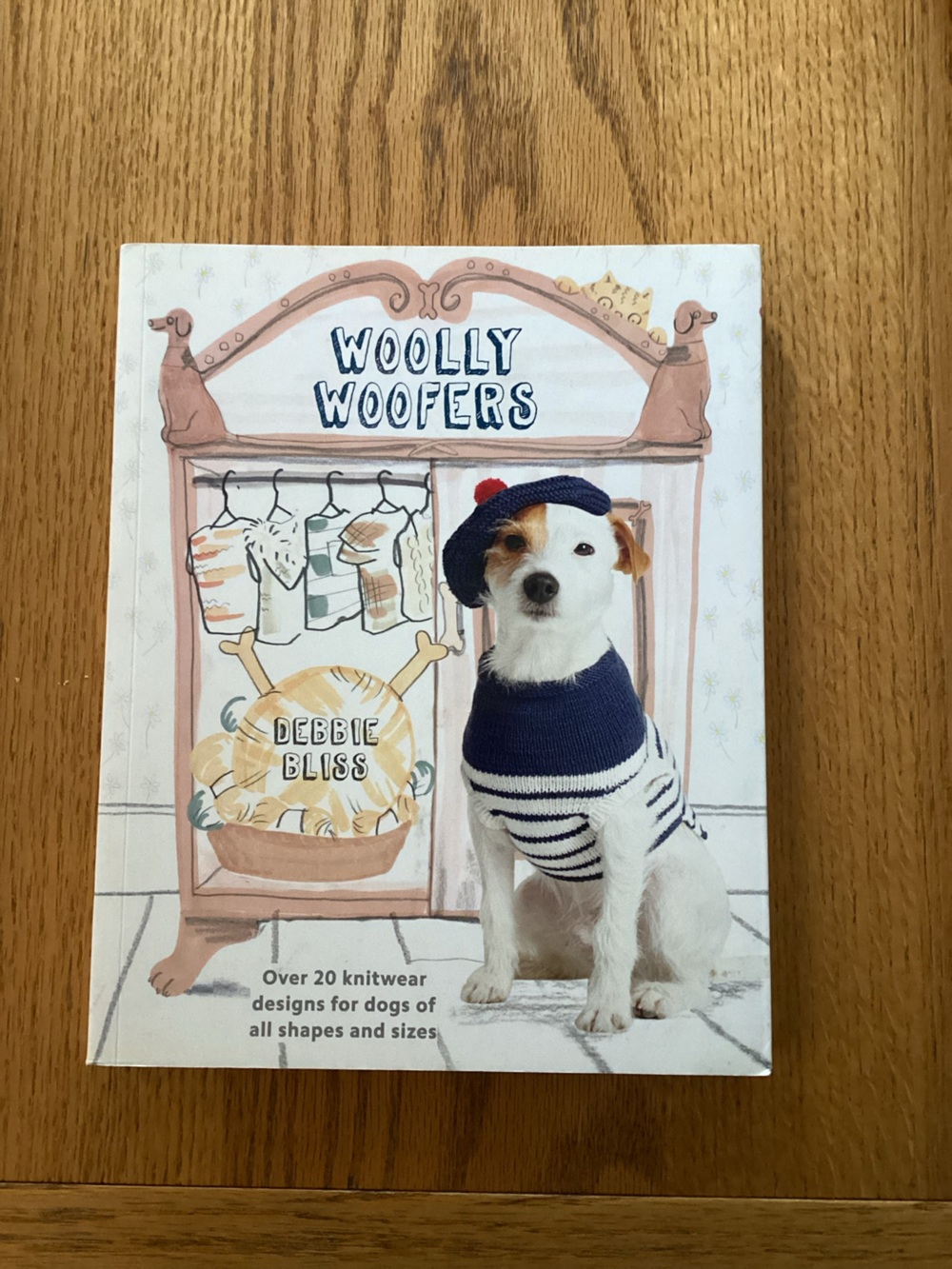 Woolly Woofers knitted dog sweater design book BEAUTIFUL CONDITION